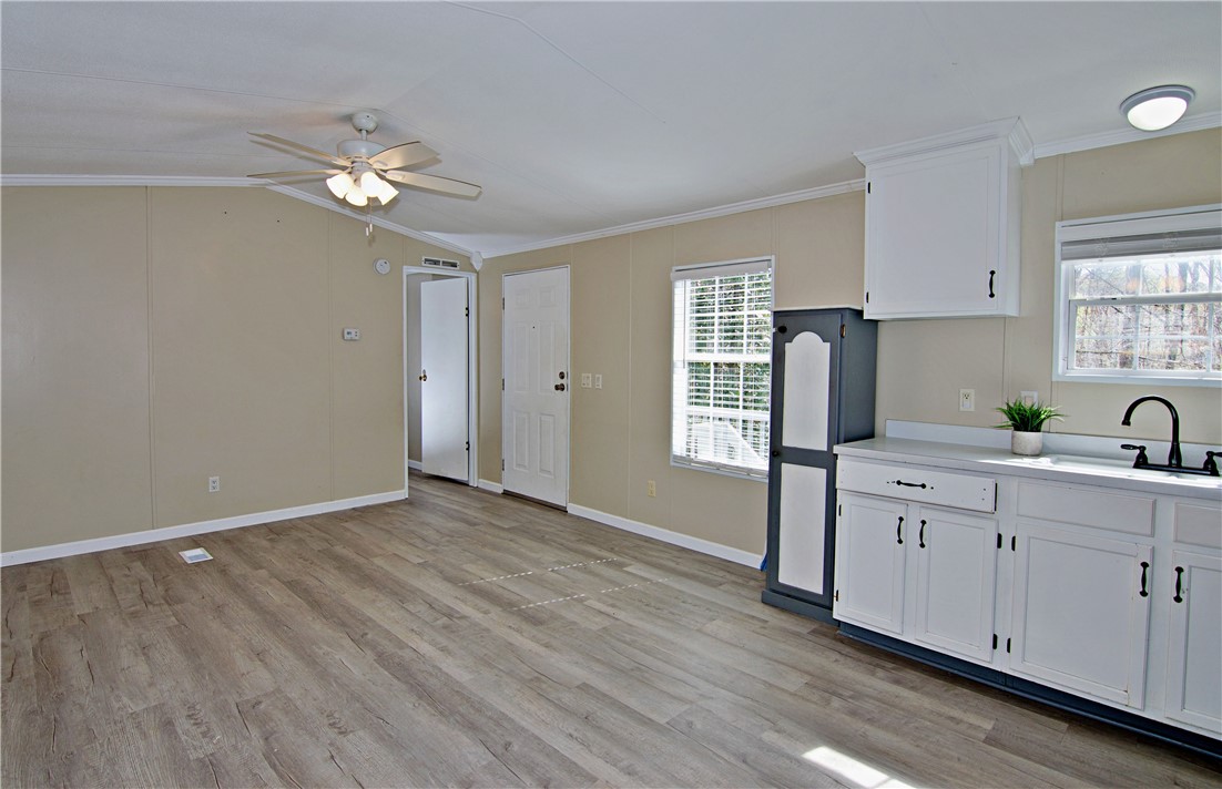 330 Knox Cove Road Westminster, SC 29693 - Photo 8 of 44 Gallery Image 8