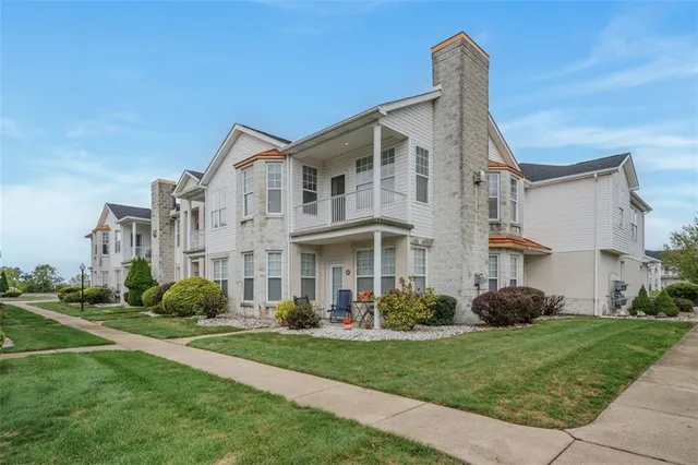 $309,000 | 246 Adams Pointe Boulevard, Unit 1, Mars, PA 16046