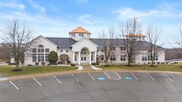 $309,000 | 246 Adams Pointe Boulevard, Unit 1, Mars, PA 16046