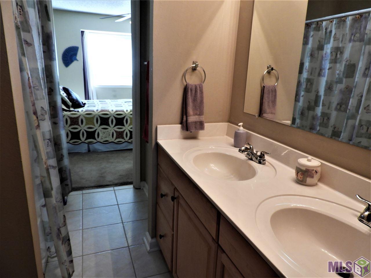 907 West Rothland Street, Unit 7B Gonzales, LA 70737 - Photo 11 of 14 Gallery Image 11