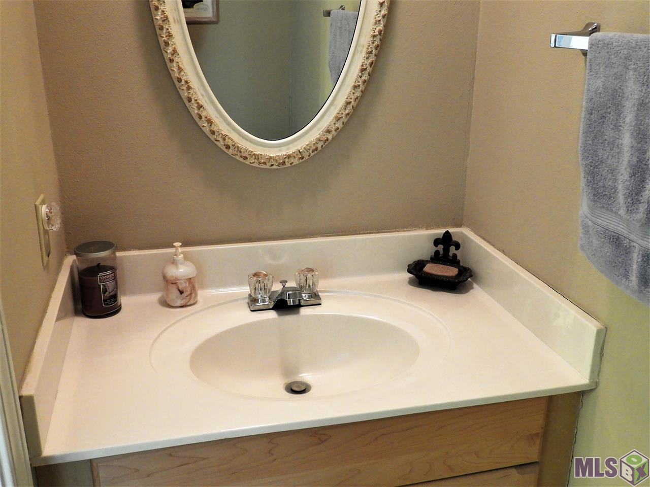 907 West Rothland Street, Unit 7B Gonzales, LA 70737 - Photo 7 of 14 Gallery Image 7