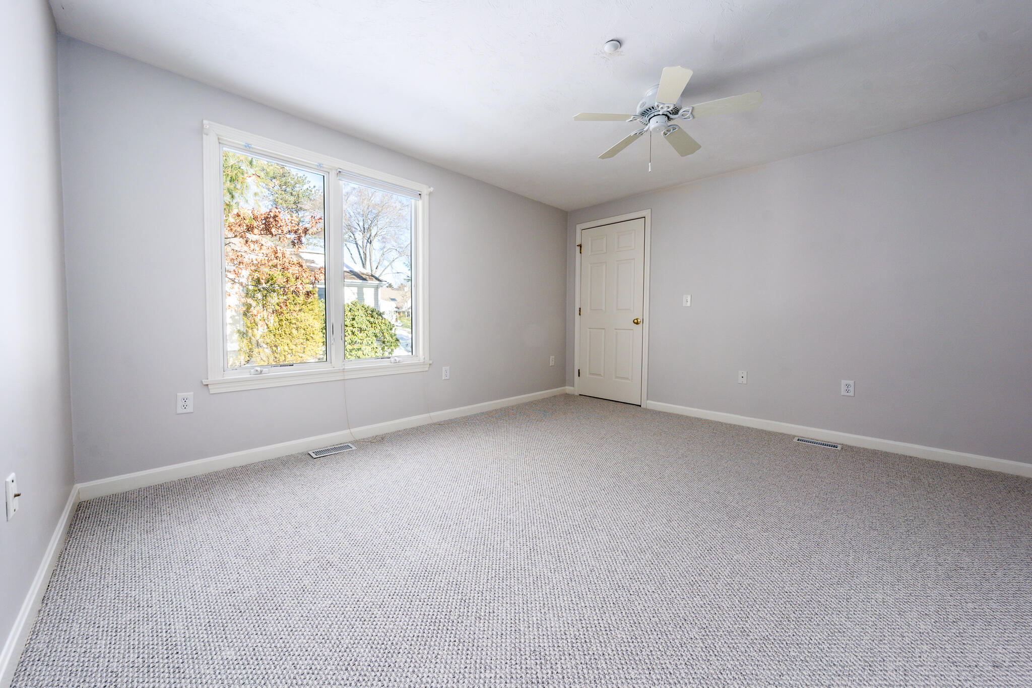 13 Pga Lane Mashpee, MA 02649 - Photo 14 of 28 Guest bedroom