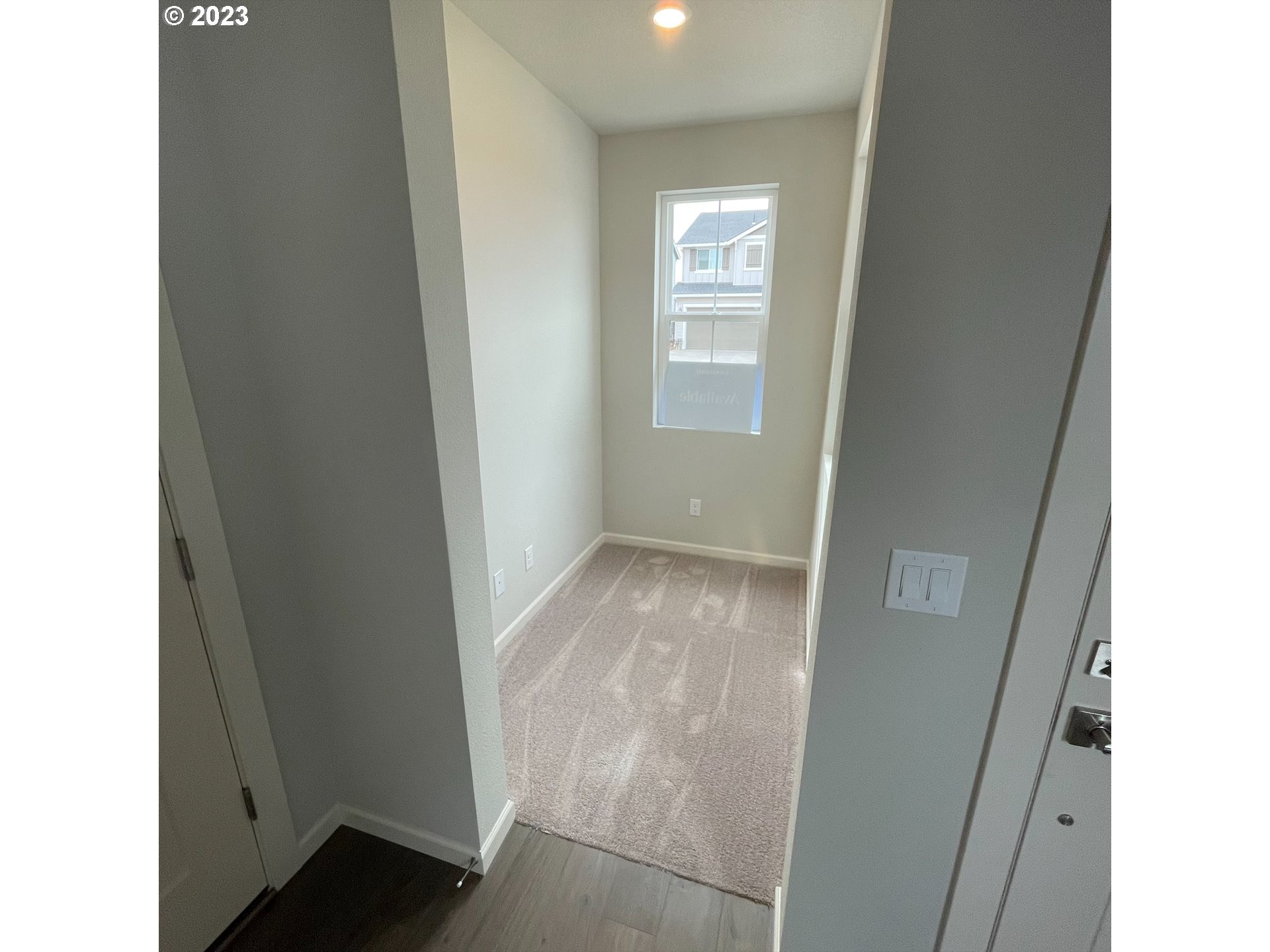 2083 Southeast Pheasant Avenue Gresham, OR 97080 - Photo 22 of 30 a view of bathroom