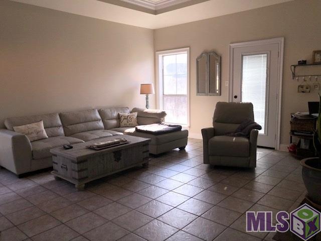 9384 Rue De Benoit Denham Springs, LA 70706 - Photo 6 of 22