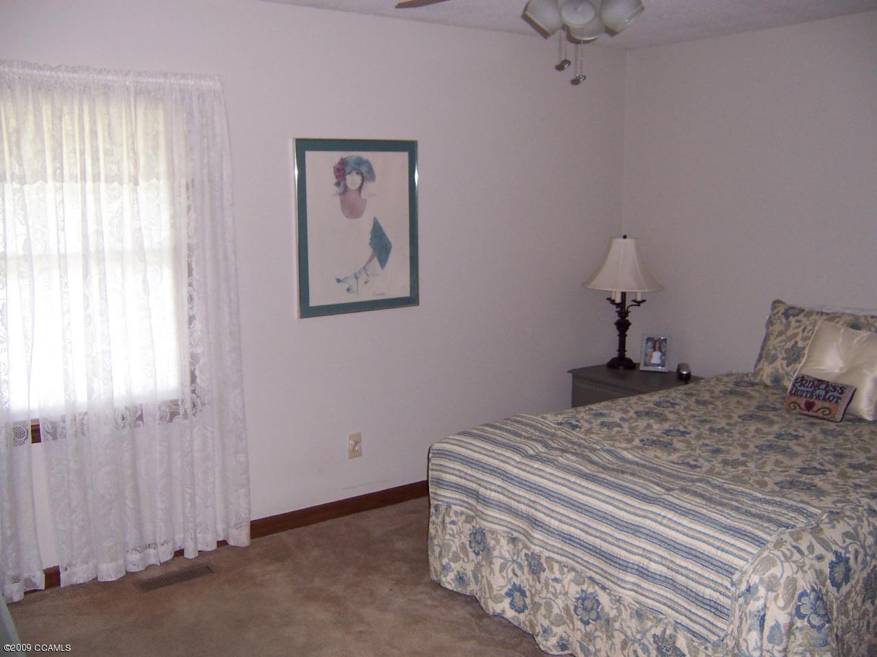 104 Manchester Road Havelock, NC 28532 - Photo 4 of 6 Main bedroom