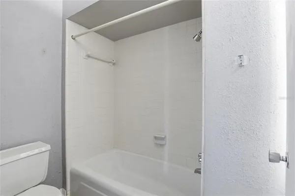 $359,000 | 4006 Northwest 36th Terrace, Gainesville, FL 32605