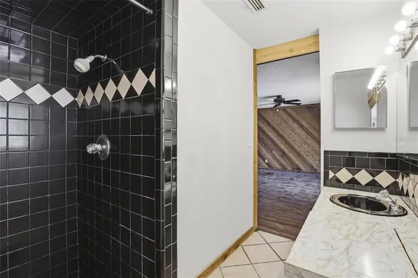 $359,000 | 4006 Northwest 36th Terrace, Gainesville, FL 32605