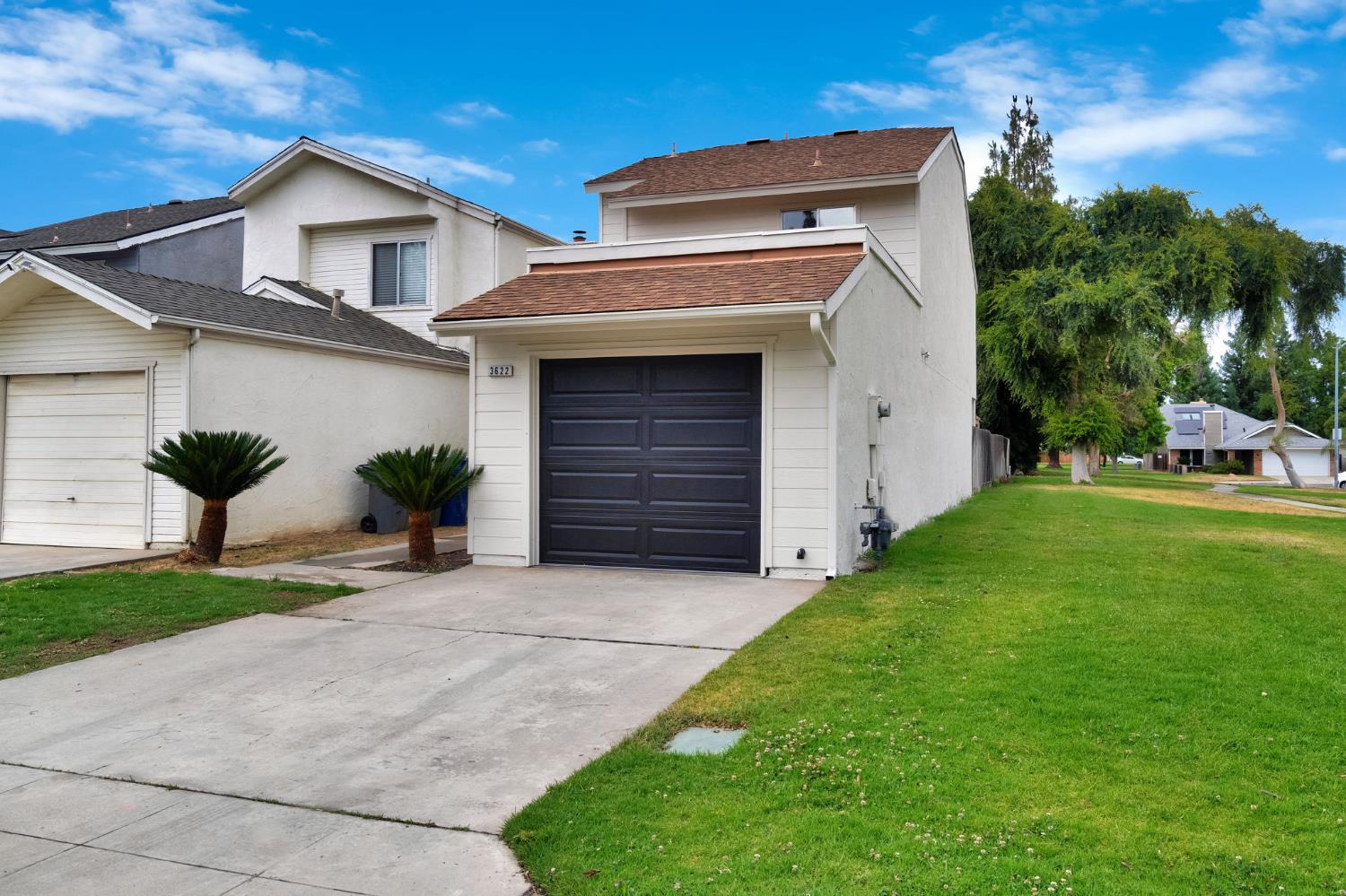 3622 West Terrace Avenue Fresno, CA 93722 - Photo 3 of 33