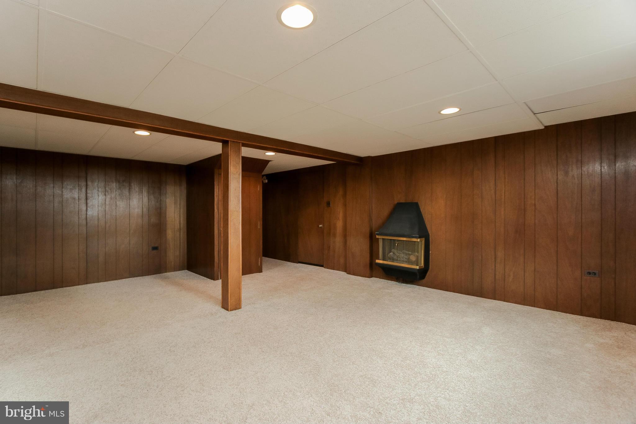 3619 Hilmar Road Baltimore, MD 21244 - Photo 18 of 29 Family Room