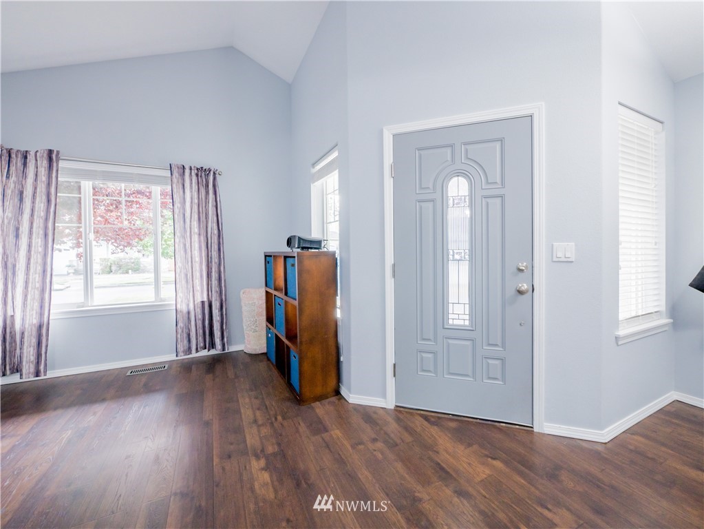 6968 Radius Loop Southeast Lacey, WA 98513 - Photo 3 of 36 Gallery Image 3