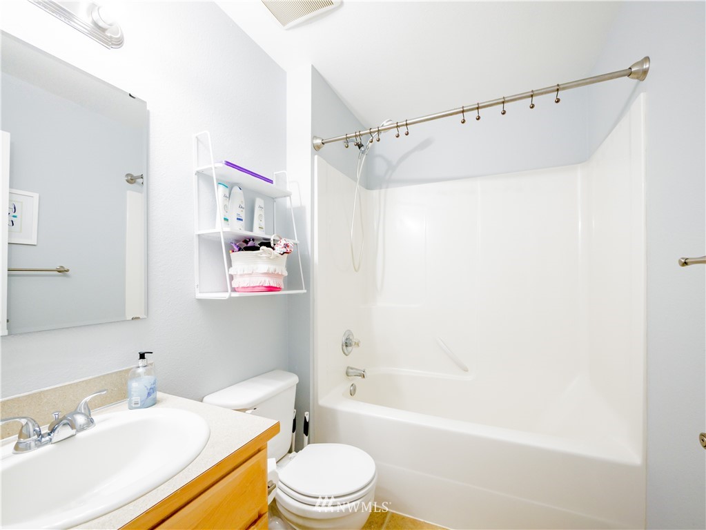 6968 Radius Loop Southeast Lacey, WA 98513 - Photo 31 of 36 Gallery Image 31