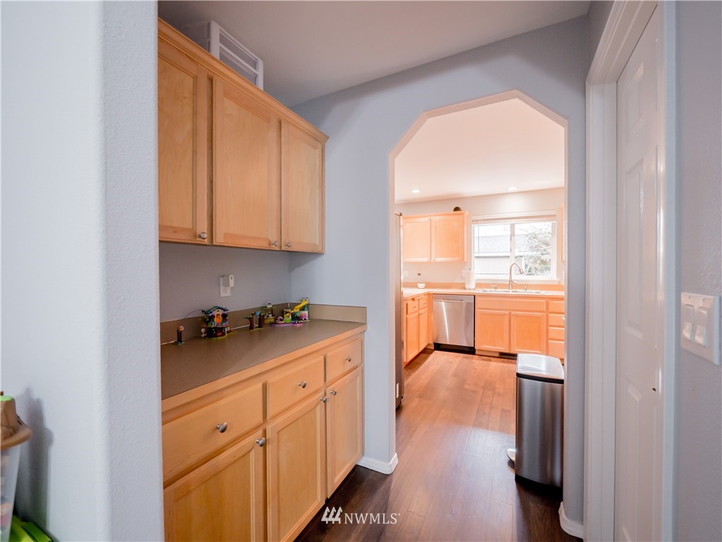 6968 Radius Loop Southeast Lacey, WA 98513 - Photo 8 of 36 Gallery Image 8