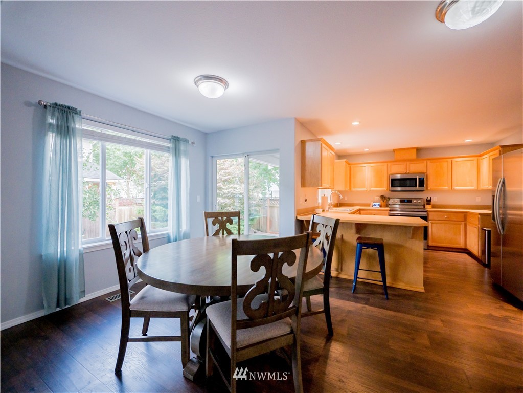 6968 Radius Loop Southeast Lacey, WA 98513 - Photo 10 of 36 Gallery Image 10