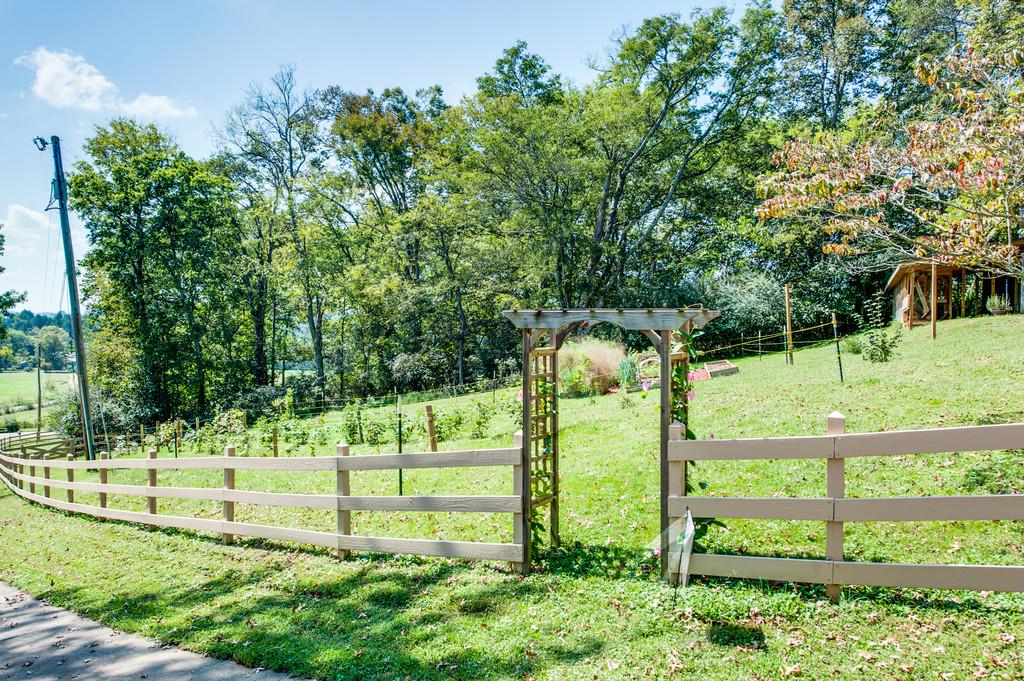3801 Albert Matthews Road Columbia, TN 38401 - Photo 21 of 30 Gallery Image 21