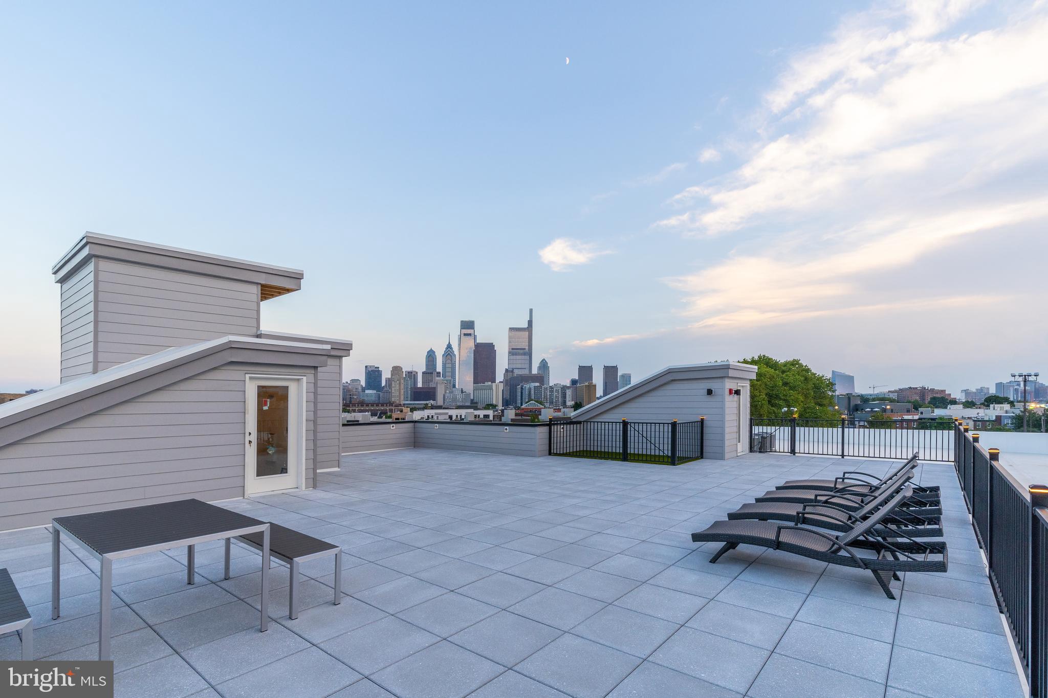 1723 Francis Street, Unit 1B Philadelphia, PA 19130 - Photo 17 of 36