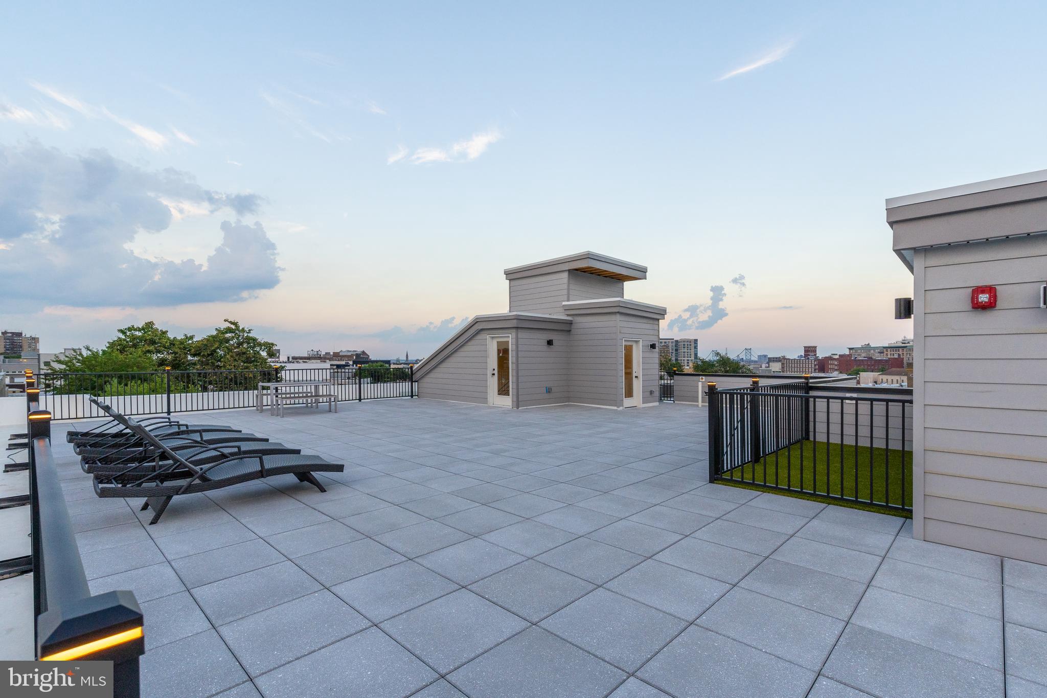 1723 Francis Street, Unit 1B Philadelphia, PA 19130 - Photo 20 of 36