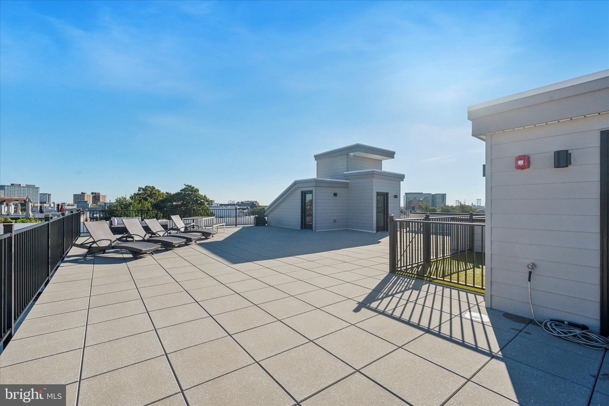 1723 Francis Street, Unit 1B Philadelphia, PA 19130 - Photo 21 of 36