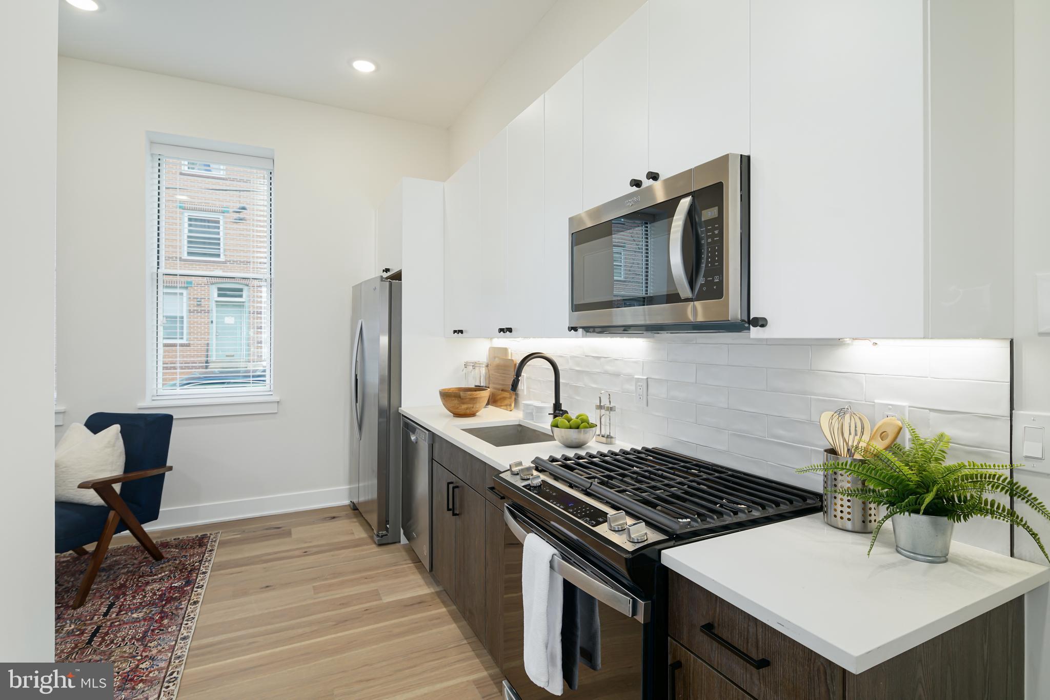 1723 Francis Street, Unit 1B Philadelphia, PA 19130 - Photo 5 of 36