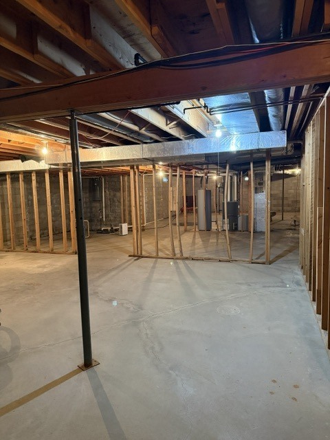 312 South Hershey Road Bloomington, IL 61704 - Photo 24 of 28 Gallery Image 24