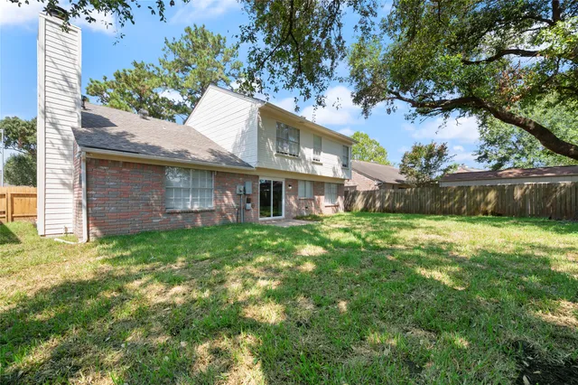 $285,000 | 5410 Forest Trails Drive, Houston, TX 77084