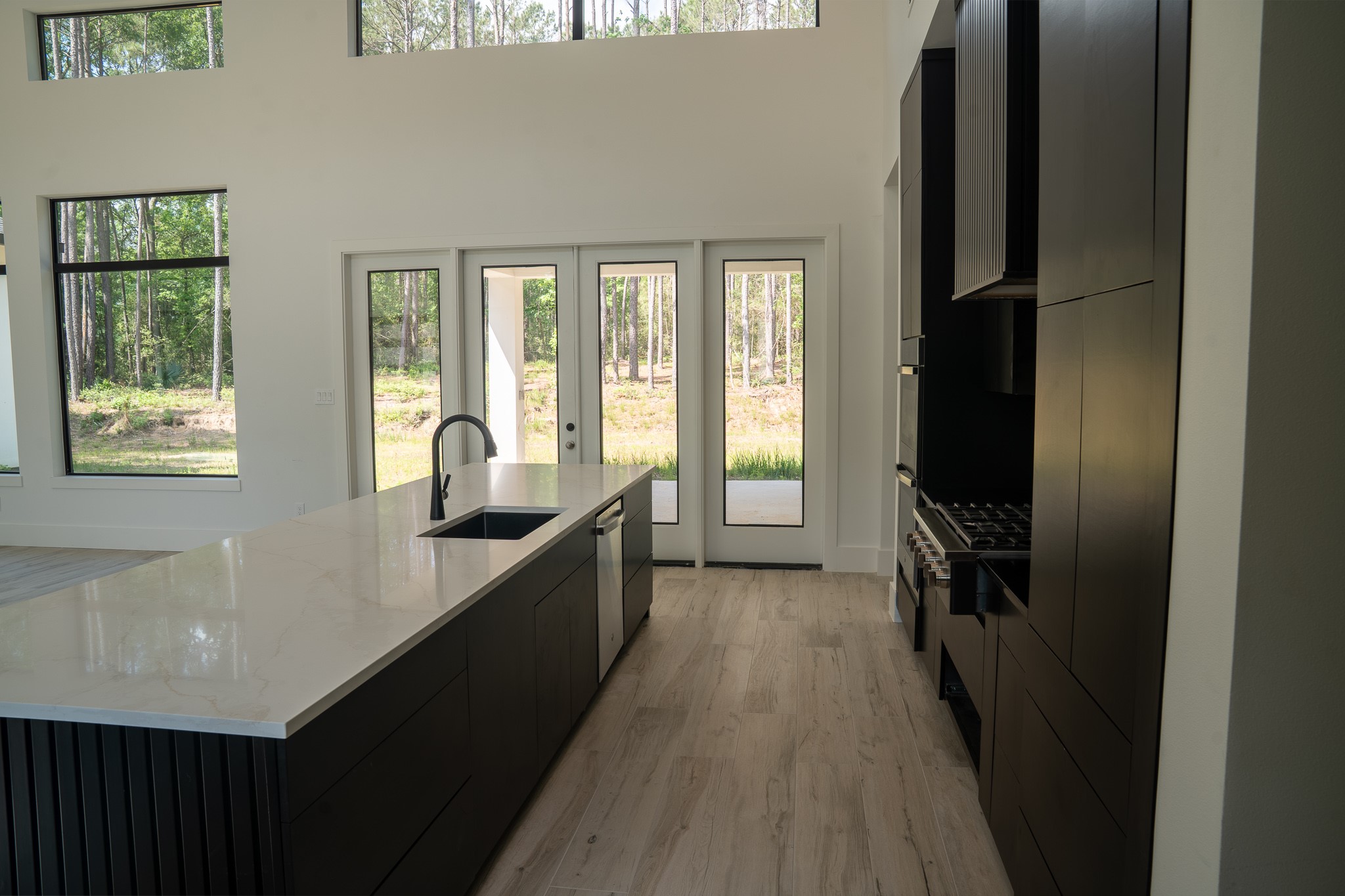 343 Sundog Road Huntsville, TX 77340 - Photo 5 of 37
