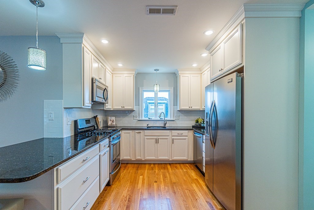 18 Field Road, Unit 2 Arlington, MA 02476 - Photo 11 of 37 Gallery Image 11
