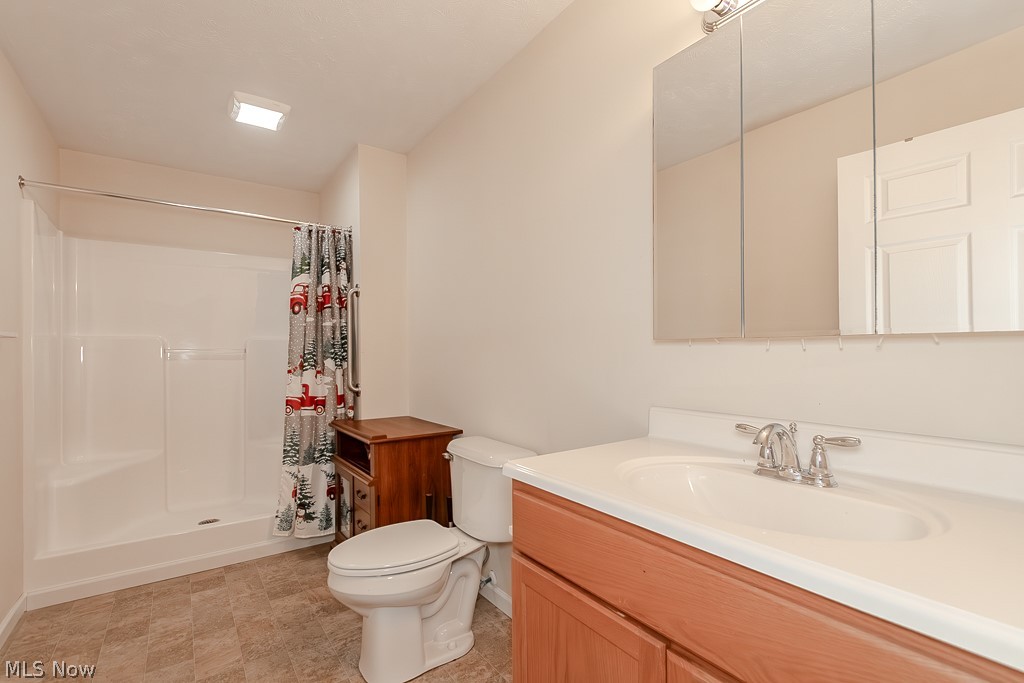5930 Lake Road West, Unit 1402 Ashtabula, OH 44004 - Photo 19 of 24