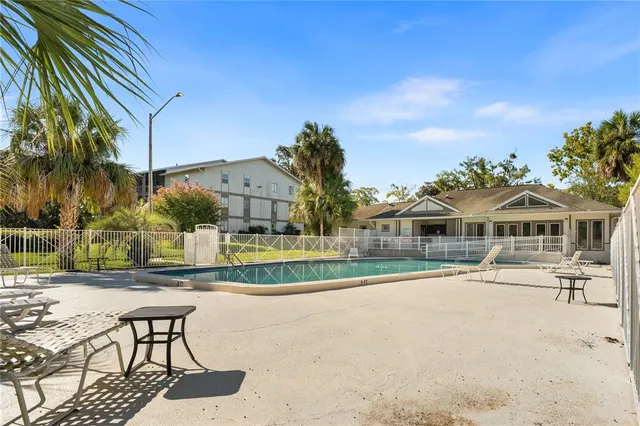 $142,000 | 6519 West Newberry Road, Unit 1013, Gainesville, FL 32605