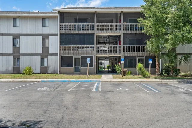 $142,000 | 6519 West Newberry Road, Unit 1013, Gainesville, FL 32605