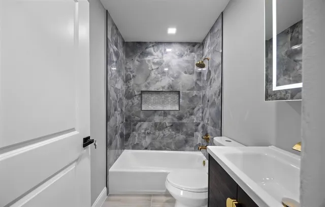 $399,900 | 800 Northwest 6th Avenue, Pompano Beach, FL 33060