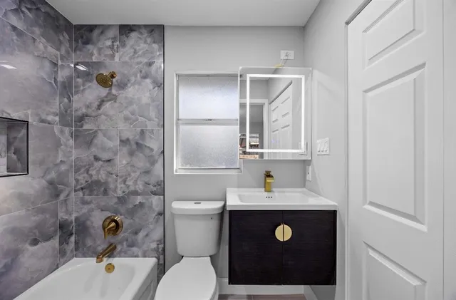 $399,900 | 800 Northwest 6th Avenue, Pompano Beach, FL 33060