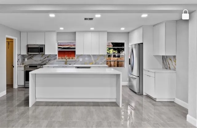 $399,900 | 800 Northwest 6th Avenue, Pompano Beach, FL 33060