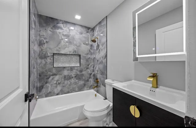 $399,900 | 800 Northwest 6th Avenue, Pompano Beach, FL 33060