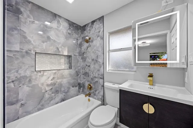 $399,900 | 800 Northwest 6th Avenue, Pompano Beach, FL 33060