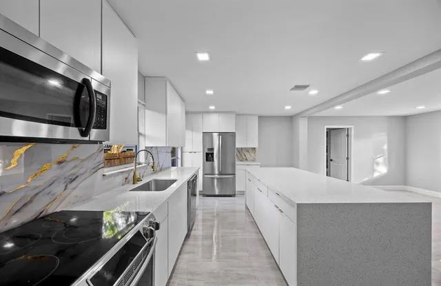 $399,900 | 800 Northwest 6th Avenue, Pompano Beach, FL 33060