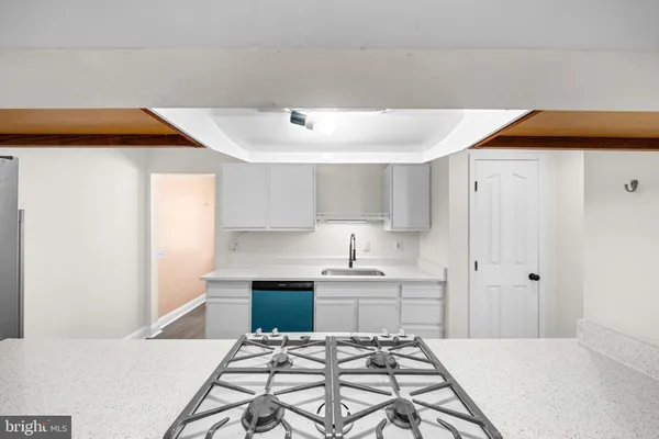 $264,900 | 2009 Waters Edge Drive, Newark, DE 19702