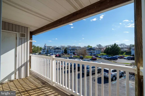 $264,900 | 2009 Waters Edge Drive, Newark, DE 19702