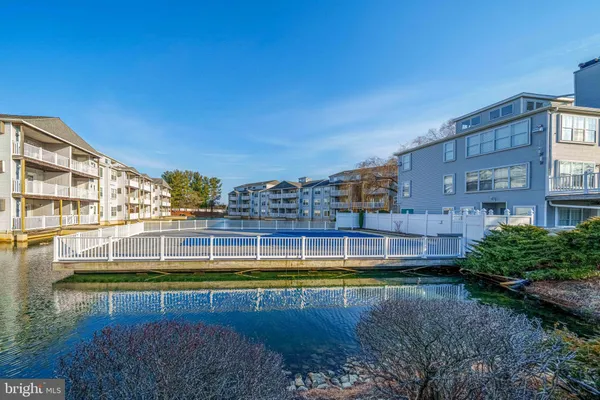 $264,900 | 2009 Waters Edge Drive, Newark, DE 19702