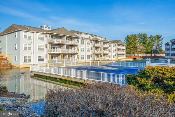 $264,900 | 2009 Waters Edge Drive, Newark, DE 19702