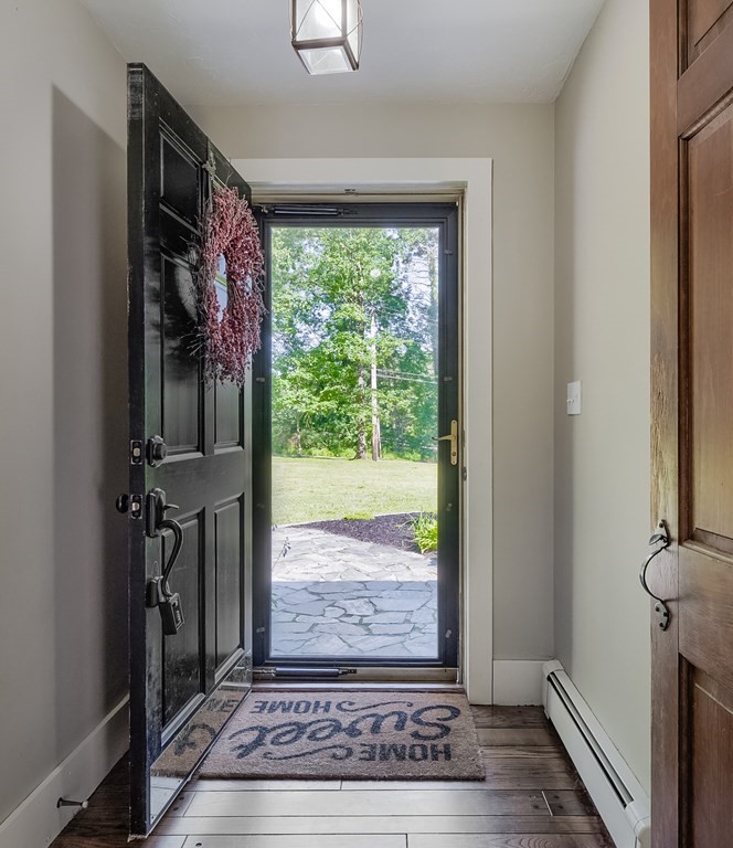 360 Ball Hill Road Princeton, MA 01541 - Photo 5 of 41 Gallery Image 5