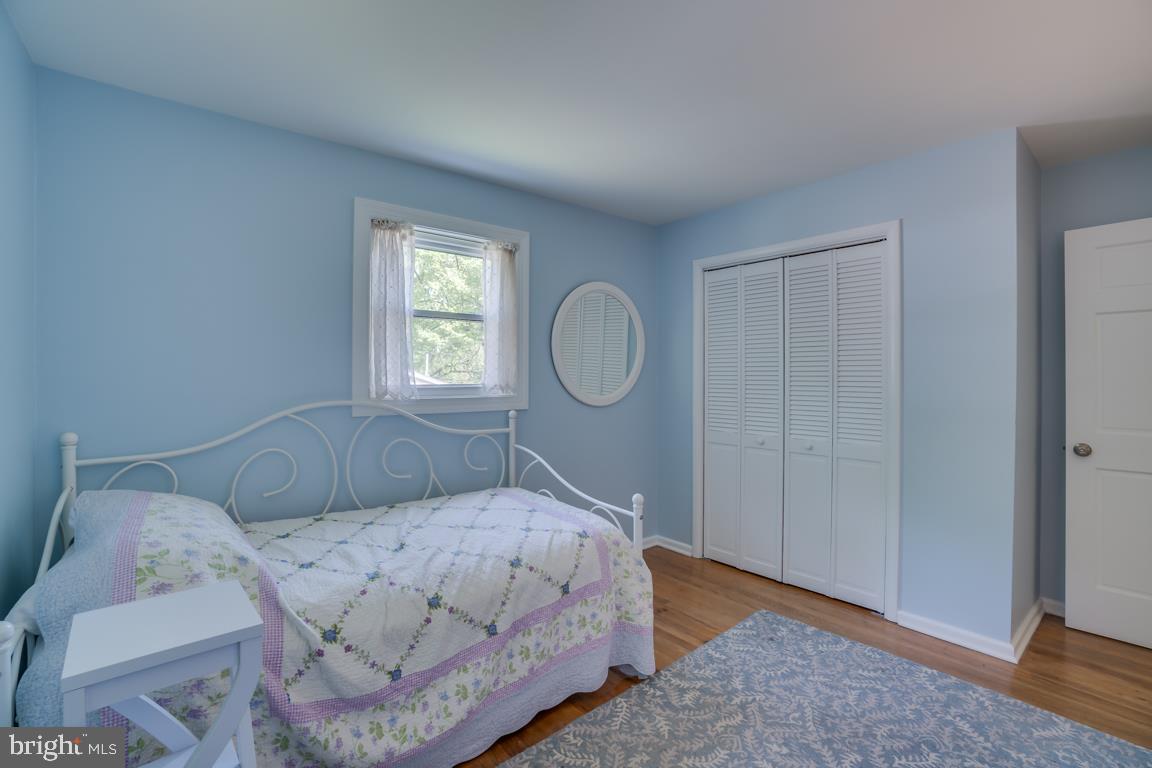 4432 Roundhill Road Alexandria, VA 22310 - Photo 16 of 32 Bedroom 2