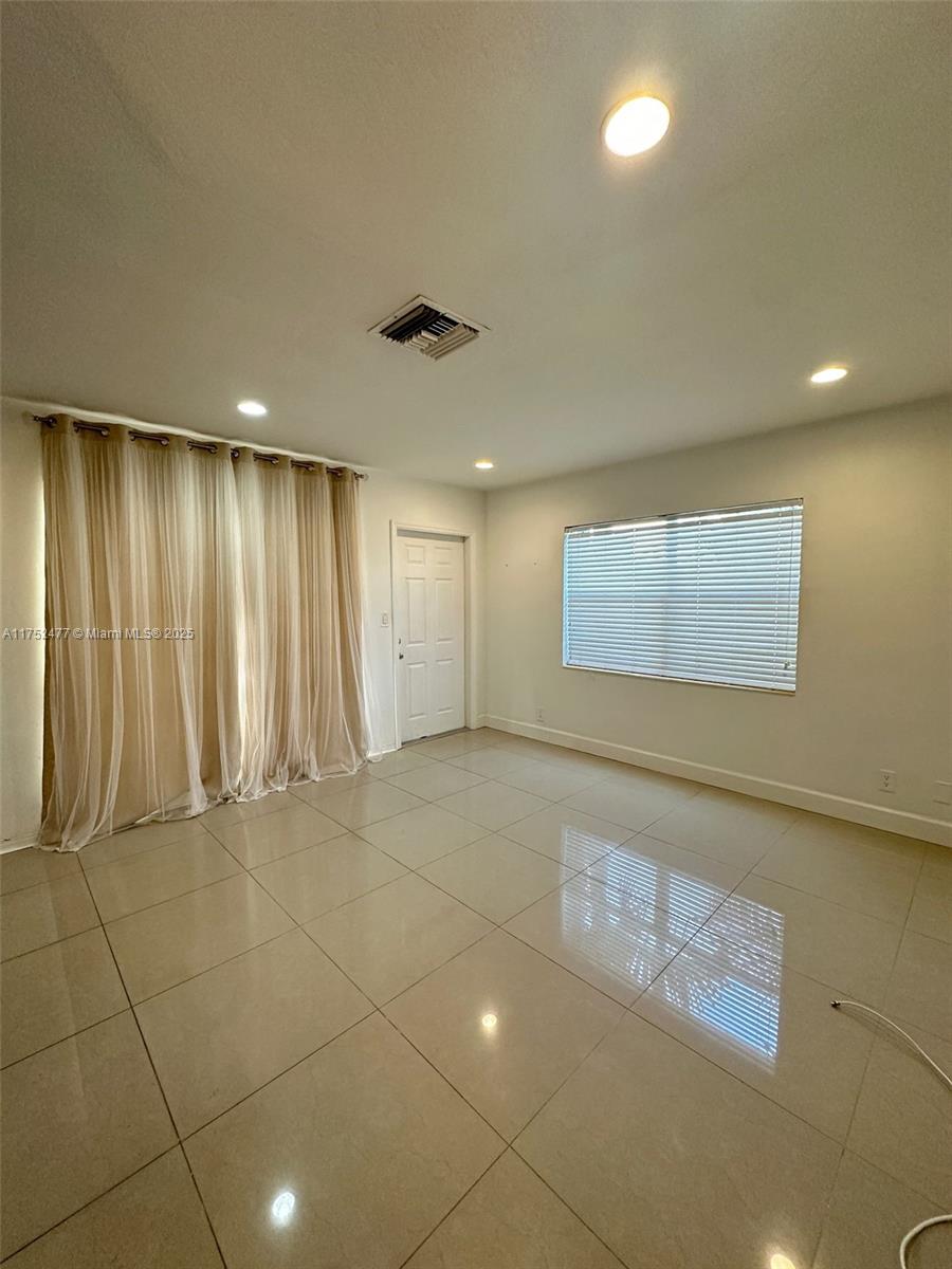 317 Hendricks Isle, Unit 1 Fort Lauderdale, FL 33301 - Photo 11 of 15 a view of an empty room