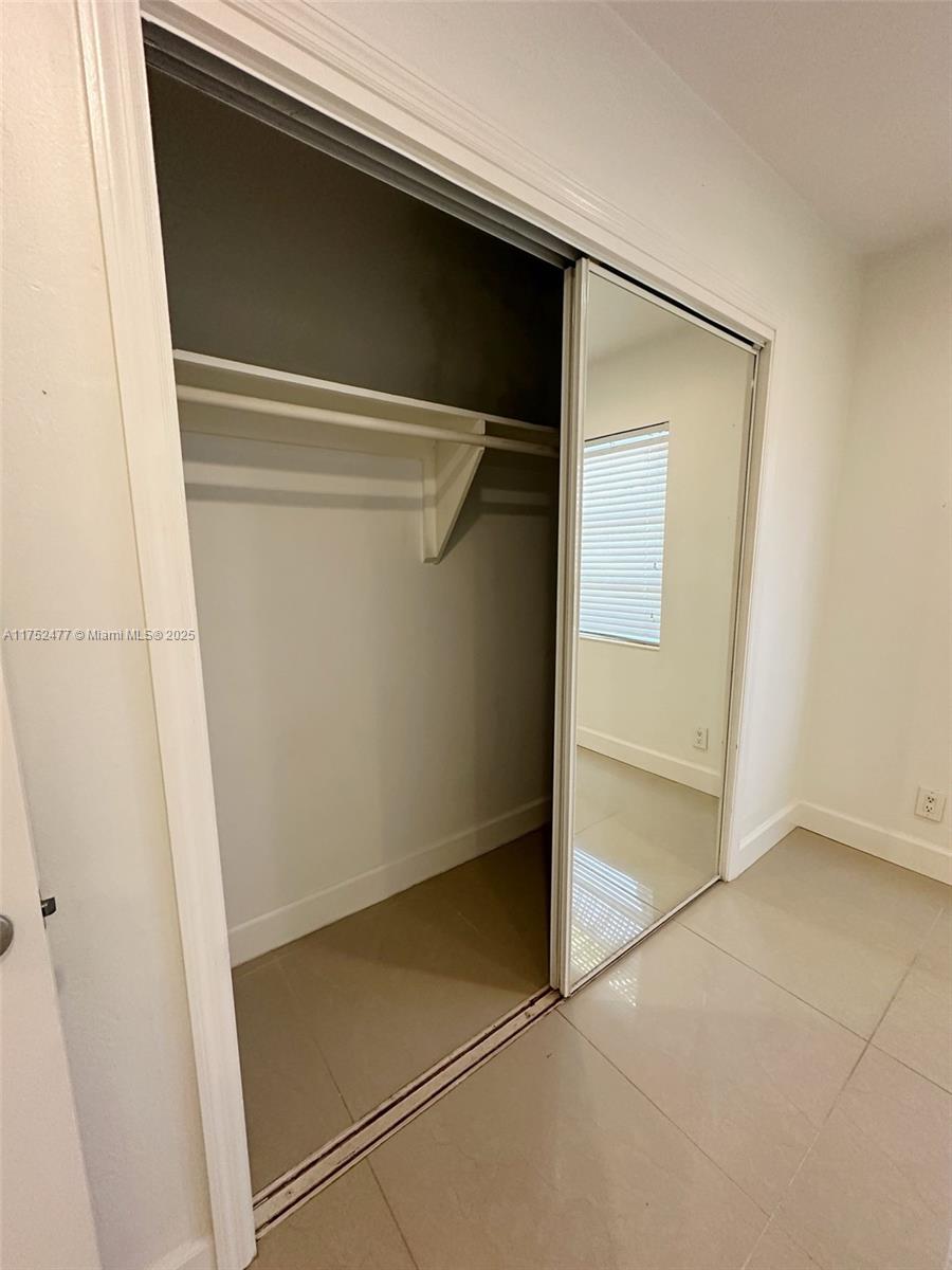 317 Hendricks Isle, Unit 1 Fort Lauderdale, FL 33301 - Photo 9 of 15 a view of closet
