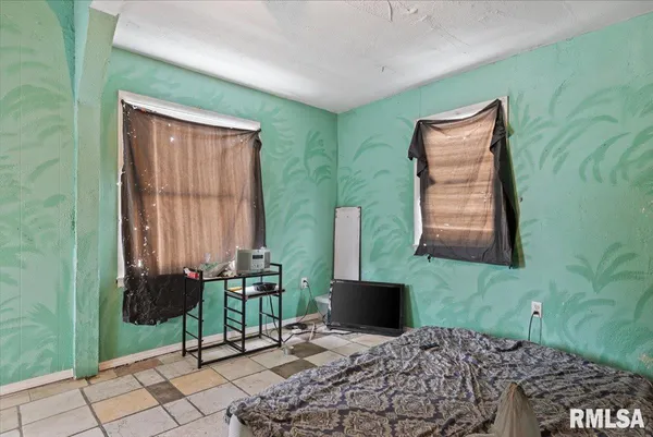 $164,900 | 922-924 North 4th Street, Springfield, IL 62702