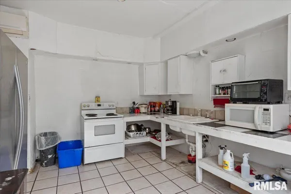 $164,900 | 922-924 North 4th Street, Springfield, IL 62702