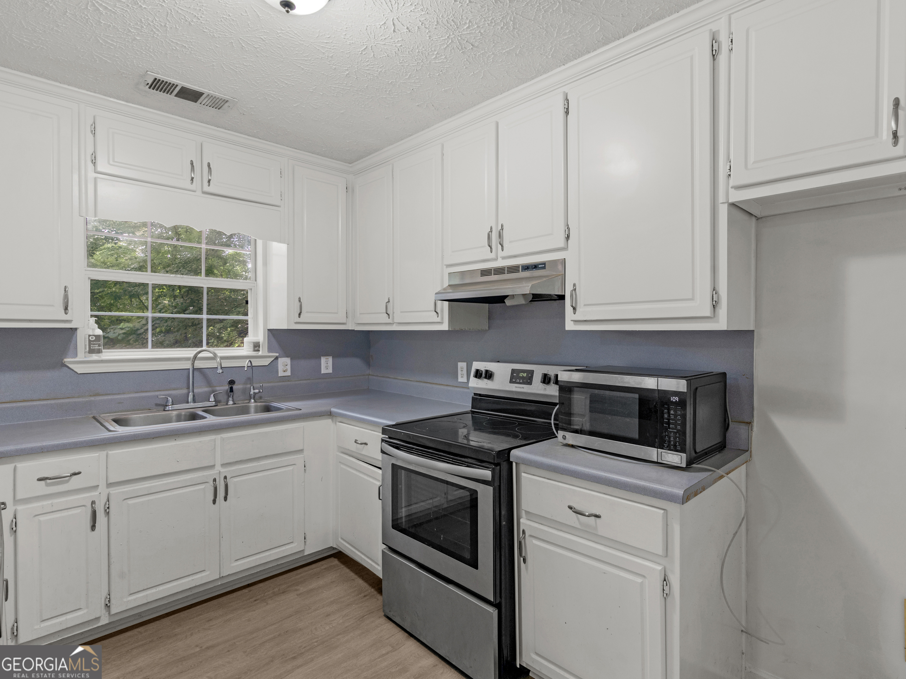 3055 Deerfield Way Rex, GA 30273 - Photo 9 of 23