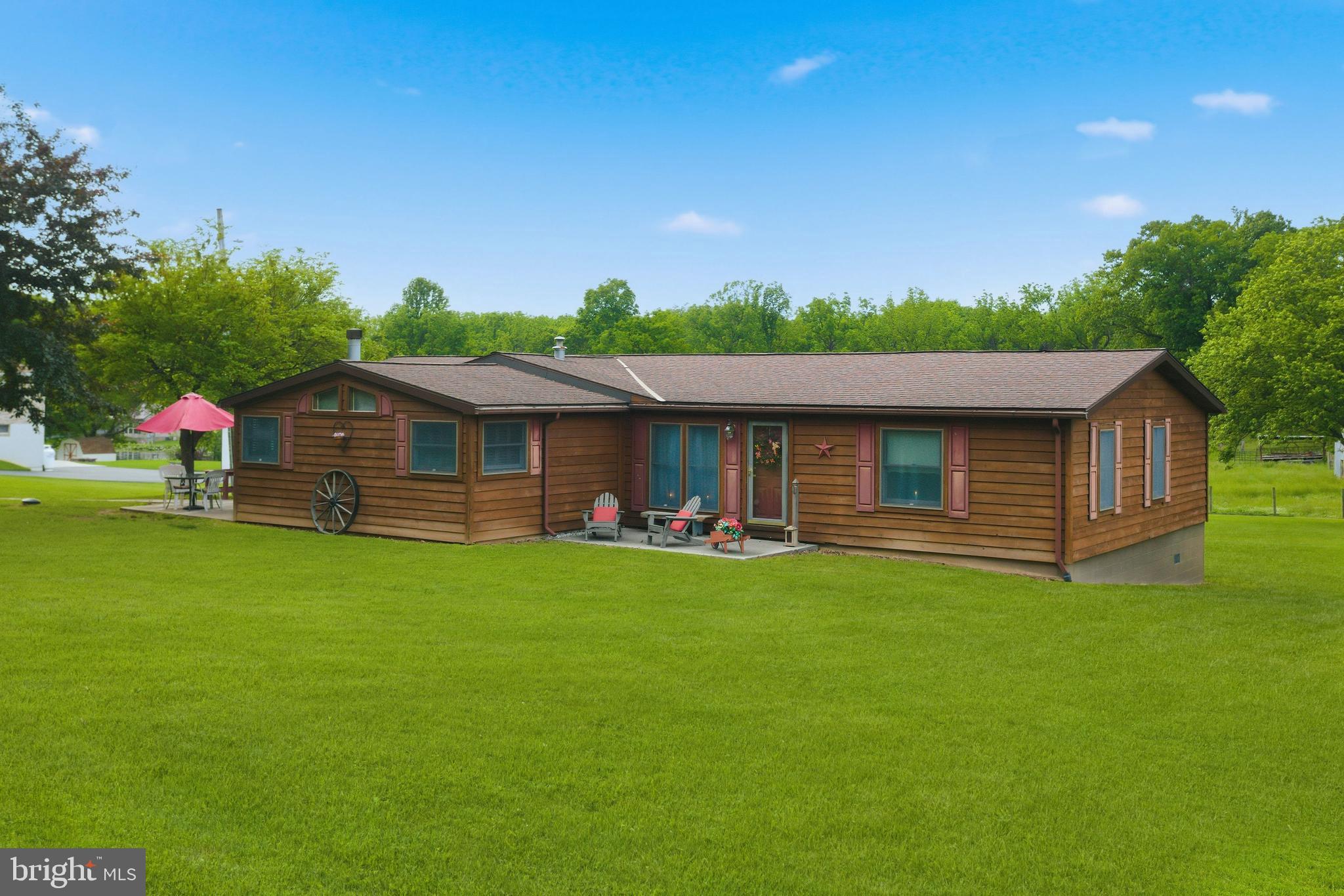 454 Racetrack Road Abbottstown, PA 17301 - Photo 2 of 34 Gallery Image 2