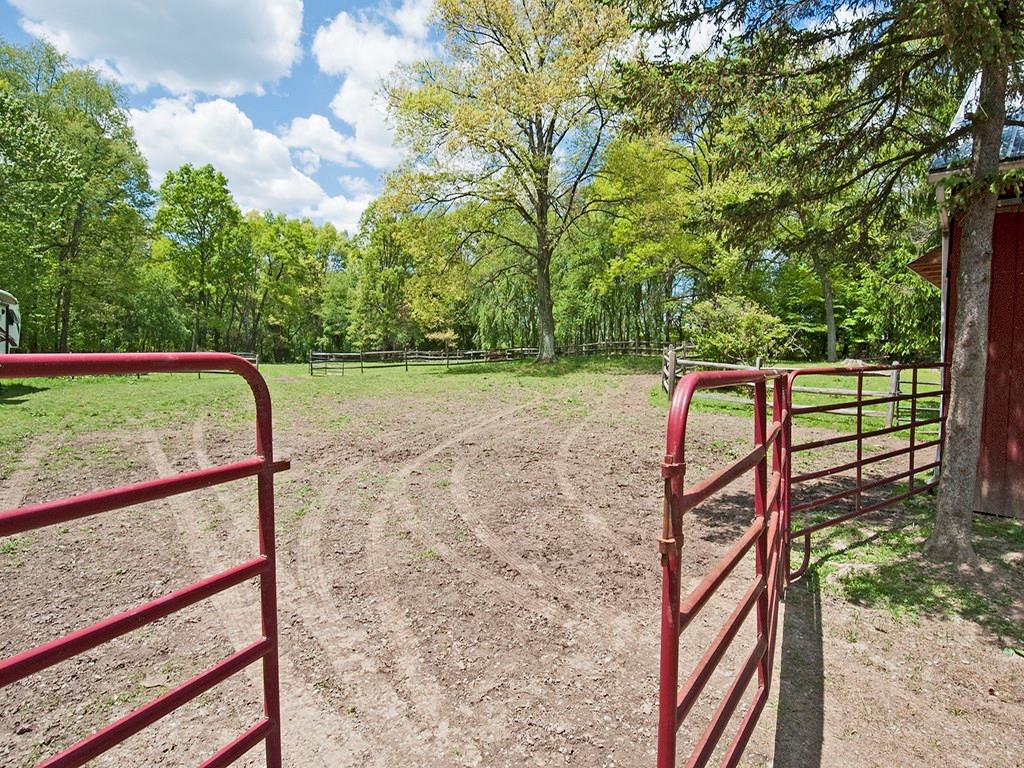 210 Cashdollar Road Evans City, PA 16033 - Photo 23 of 25