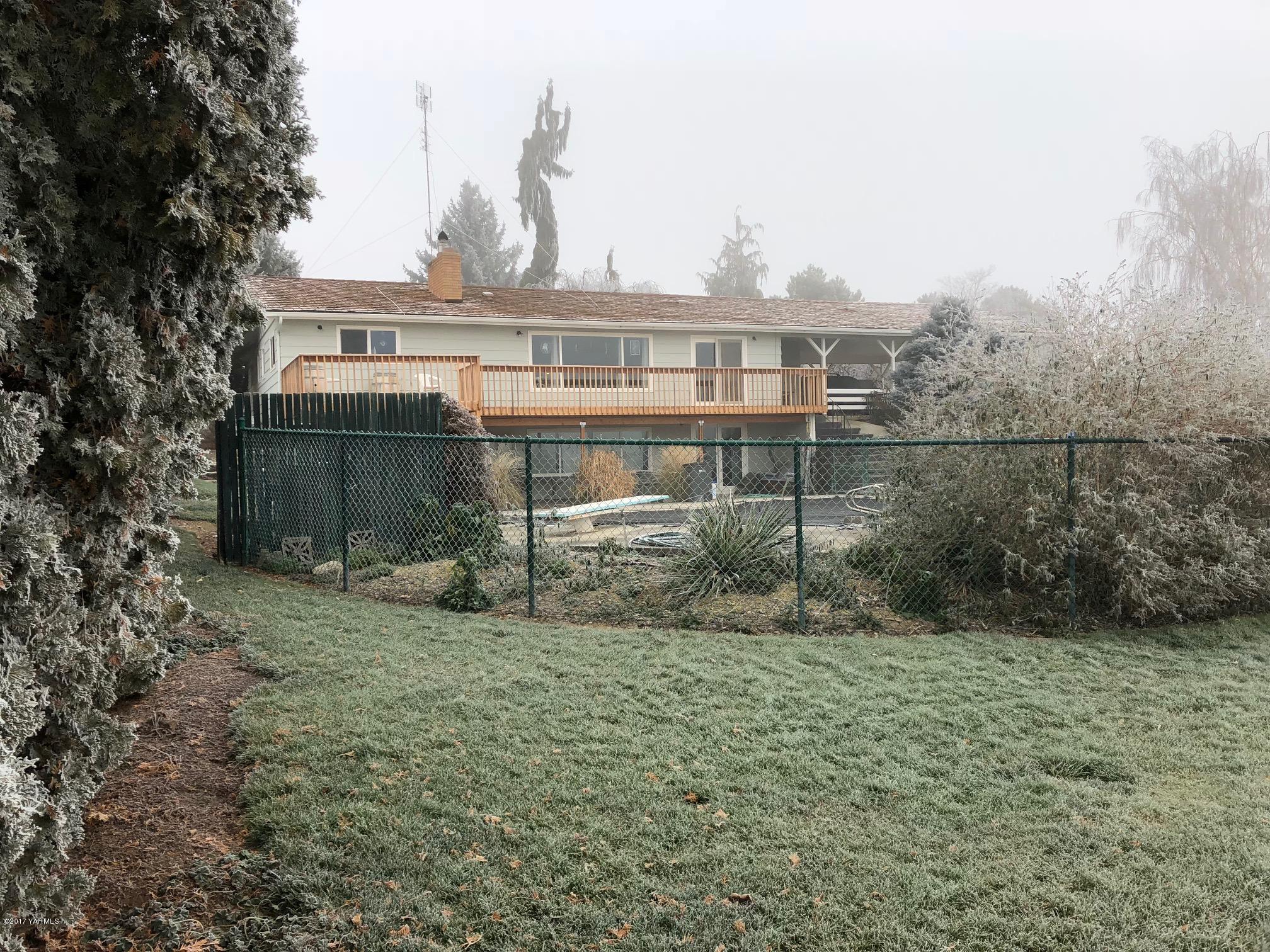 139601 Mccredie Road West Prosser, WA 99350 - Photo 18 of 55 a view of a house with a backyard