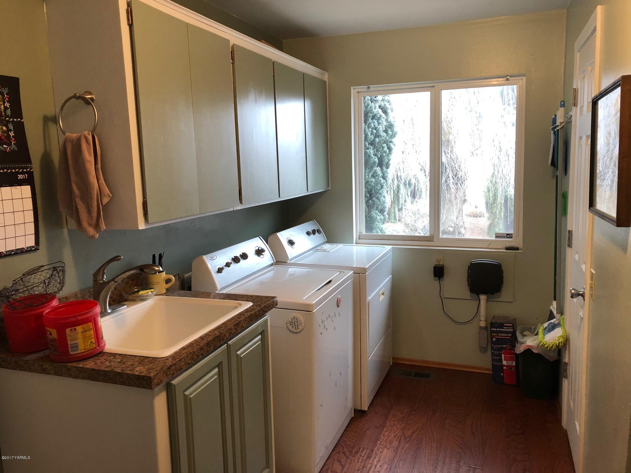 139601 Mccredie Road West Prosser, WA 99350 - Photo 31 of 55 IMG_0112